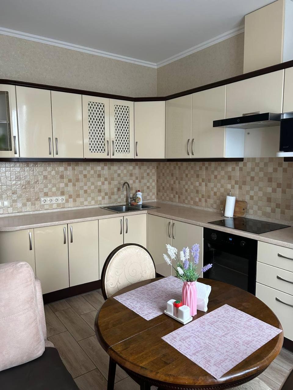 Apart Assistant On Smart Plaza Kiev Luaran gambar