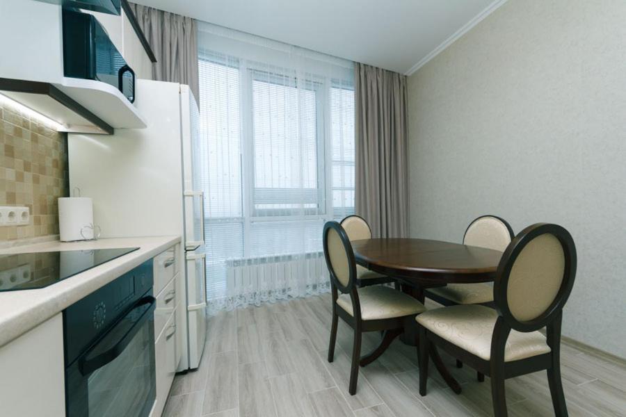 Apart Assistant On Smart Plaza Kiev Luaran gambar