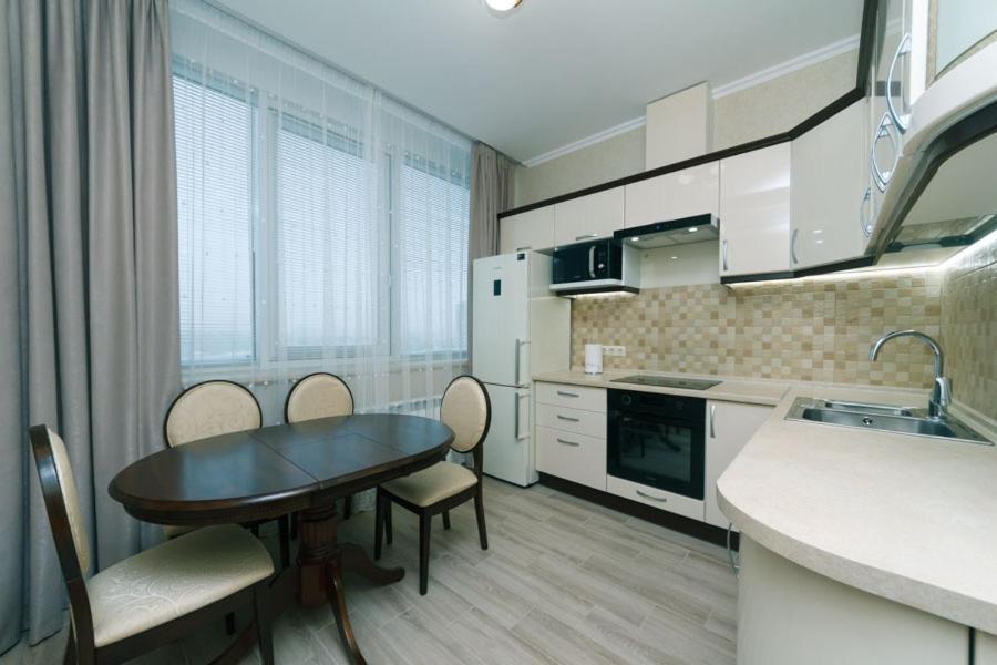 Apart Assistant On Smart Plaza Kiev Luaran gambar